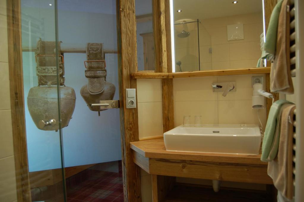 Hotel Schweizerhof Oberau Esterno foto